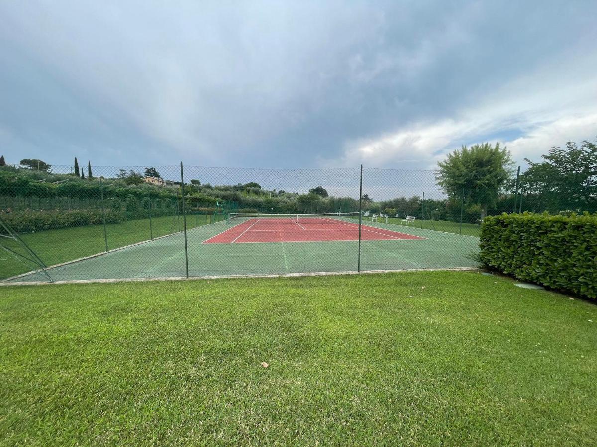 Laura's Country House Pool & Tennis Apartment